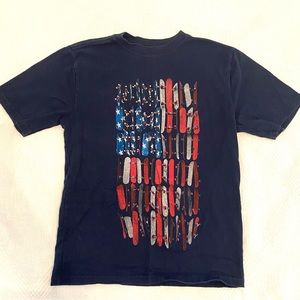 💙 Skateboard Flag Short Sleeve Tee Kids Size L 10-12 Navy Blue with Red & White